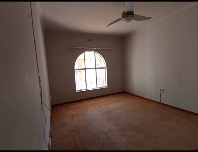 3 BEDROOM TOWNHOUSE FOR SALE IN THREE RIVERS PROPER